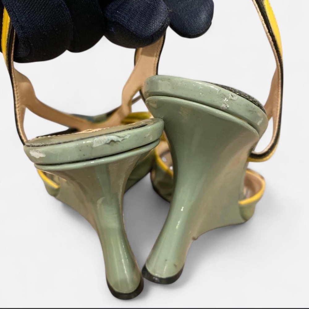 SS12 Hot Rod Prada Yellow, Sage Green & Black Patent Leather Bow Slingback Heels - Picture 5 of 7